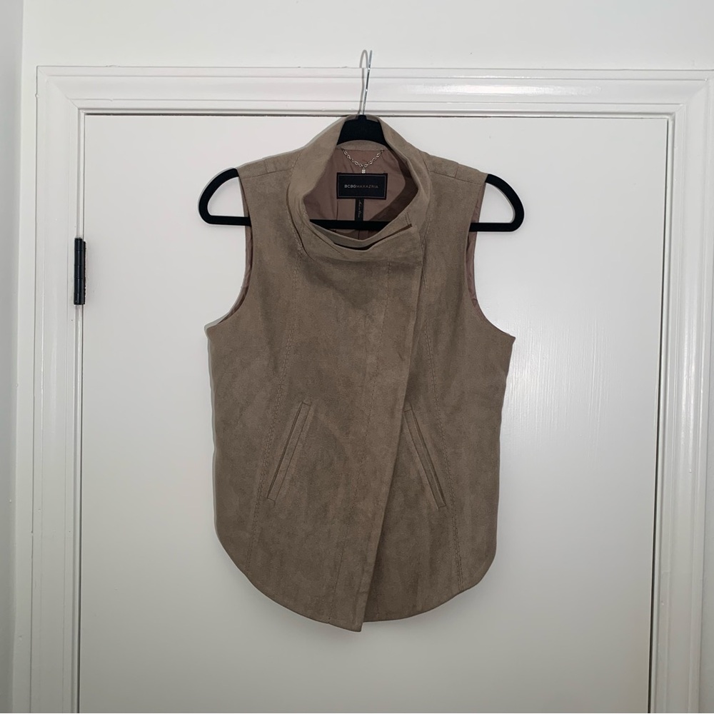 BCBG Max Azria Suede Texture Vest Sz Small Cowl Neck Princess Seams Low High